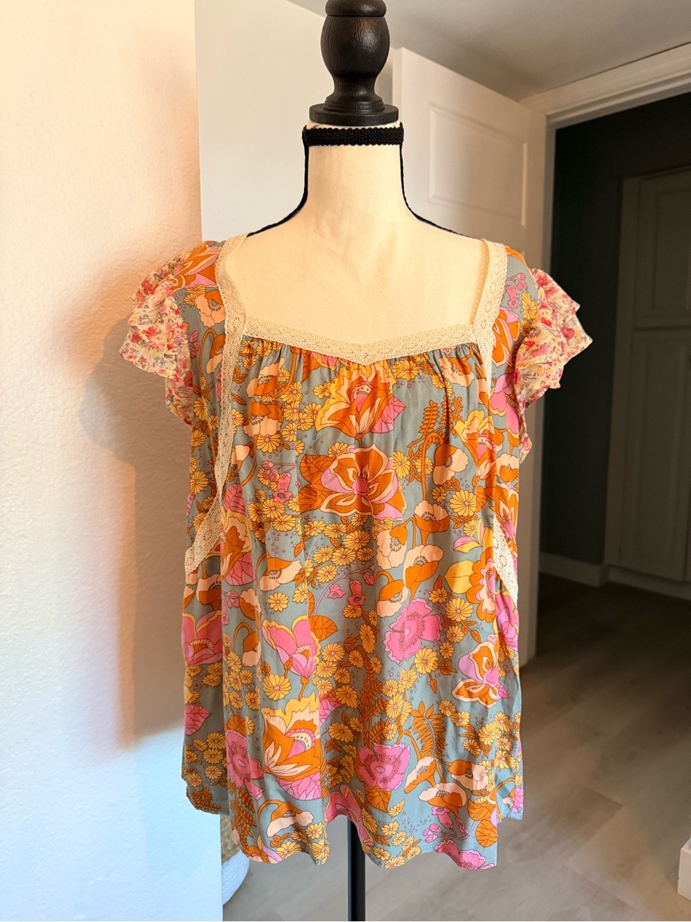JODIFL Floral Square-Neck Cap Sleeve Top in Orange, Pink & Blue